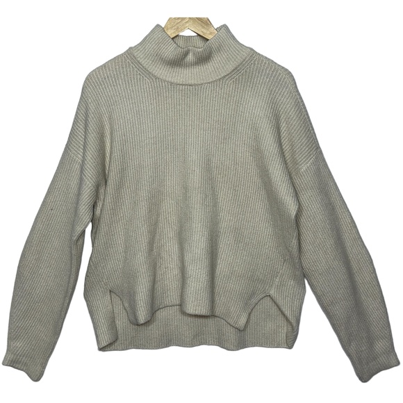 Abercrombie & Fitch Cream Wool Knit Pullover Mock Neck Turtleneck Sweater Size M - Picture 1 of 6
